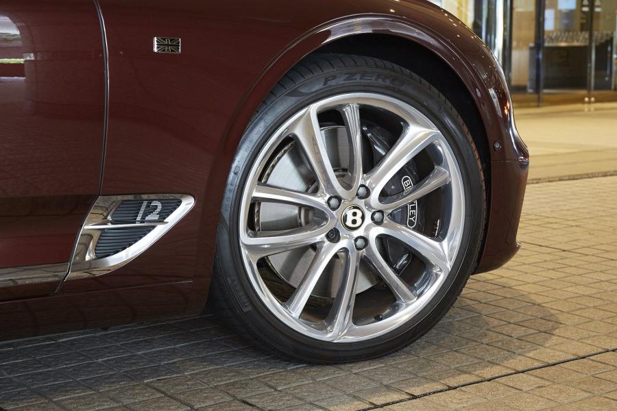 Колеса Bentley Continental GT Convertible 2019 года  (JP) (фото 18 из 18)